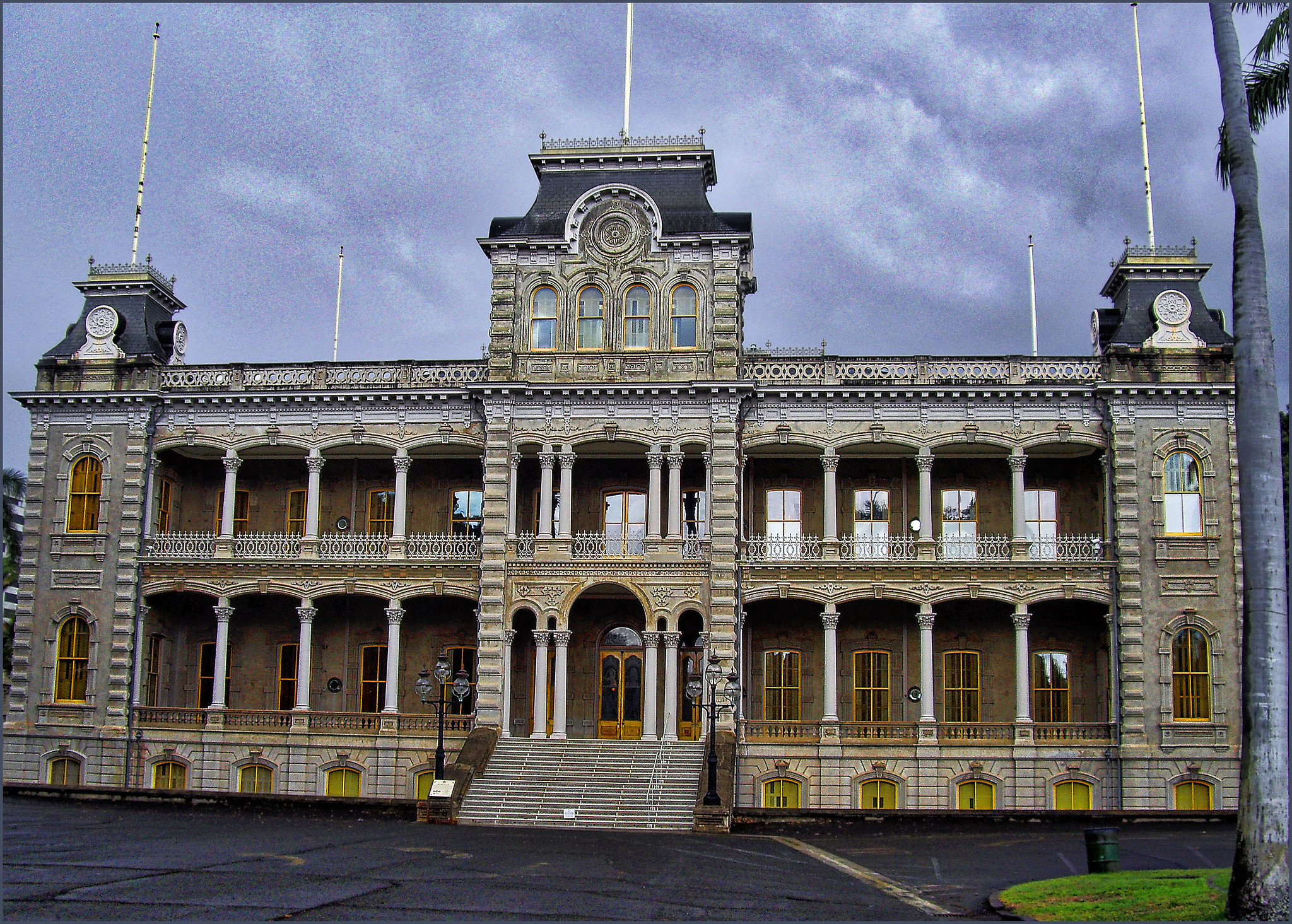 Iolani Palace